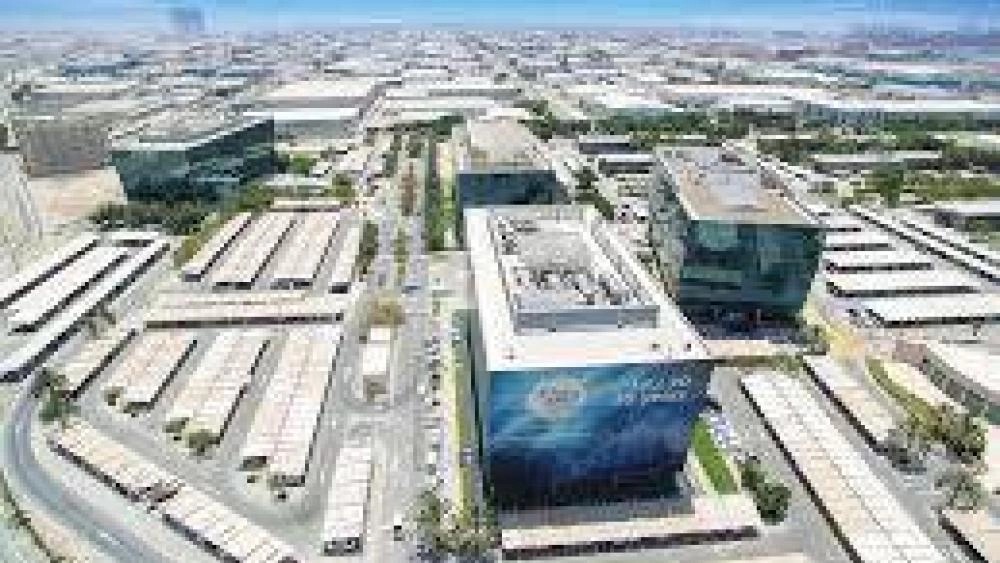 «إس سي إم بي»: الشركات الصينية تتهافت على دبي